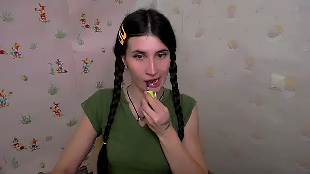 MaryEm976 online show from 11/29/25, 08:50