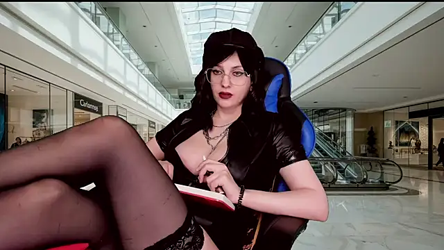 RoseBlooom online show from 11/21/25, 03:27