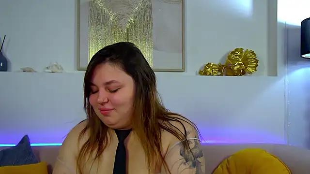 LillianKim online show from 10/17/25, 06:43