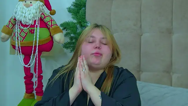 LillianKim online show from 12/21/25, 06:31