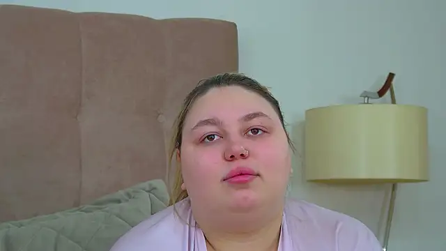 LillianKim online show from 02/08/26, 06:39