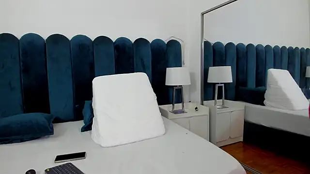 marianaaguii online show from 01/18/26, 01:48