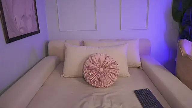 Snapshot of Lauraxx69 chatting on 01/27/25, 07:35 Lauraxx69 online show from 01/27/25, 07:35