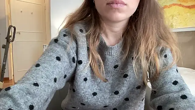 Snapshot of Mollyy998 chatting on 10/29/25, 08:38 Mollyy998 online show from 10/29/25, 08:38