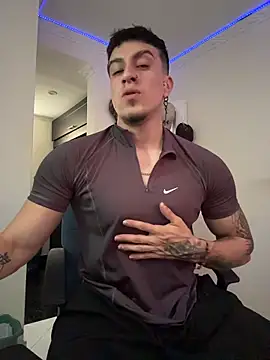 Snapshot of strongboy_ chatting on 03/13/26, 07:20 strongboy online show from 03/13/26, 07:20