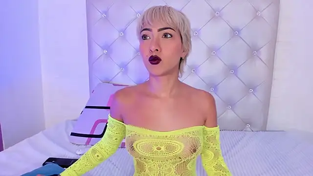 Snapshot of xGenesis_Miller_ chatting on 10/14/25, 08:42 xGenesis Miller online show from 10/14/25, 08:42