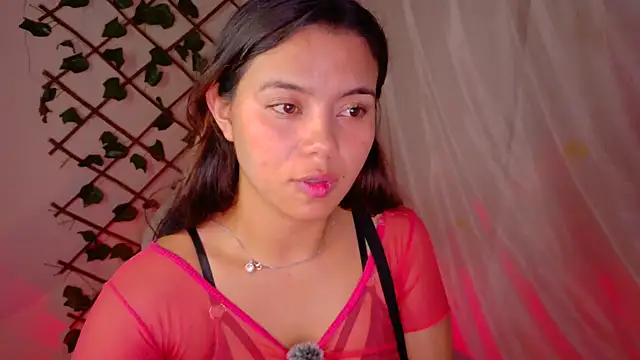 -Camila  online show from 12/19/25, 03:41