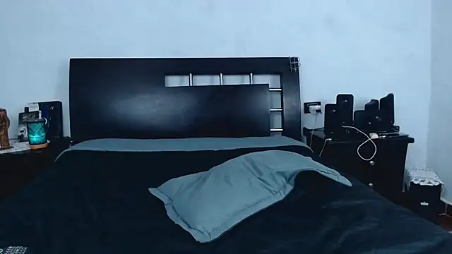 AikoTailor online show from 12/11/24, 01:28