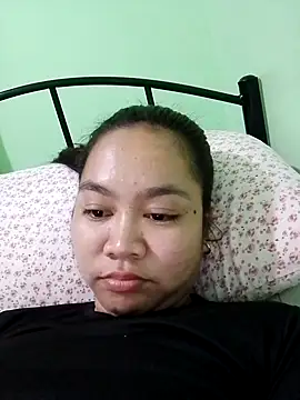 Snapshot of Hotbaby_1523 chatting on 09/15/25, 10:26 Hotbaby 1523 online show from 09/15/25, 10:26