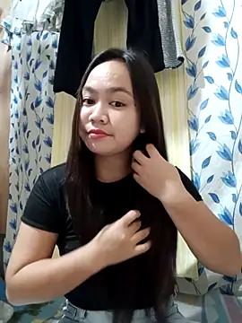 Snapshot of Hotbaby_1523 chatting on 02/21/26, 01:45 Hotbaby 1523 online show from 02/21/26, 01:45