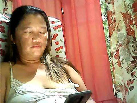 hott scarlett online show from 04/25/26, 01:41