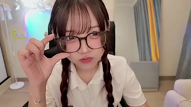 Snapshot of Sakura_Anne chatting on 04/09/26, 06:30 Sakura Anne online show from 04/09/26, 06:30
