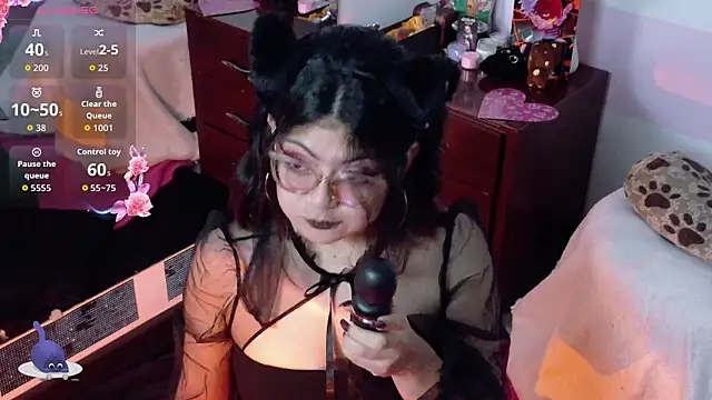 Catwhite  online show from 03/16/26, 04:55