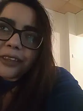 Snapshot of AriaRussell chatting on 05/16/26, 10:47 AriaRussell online show from 05/16/26, 10:47