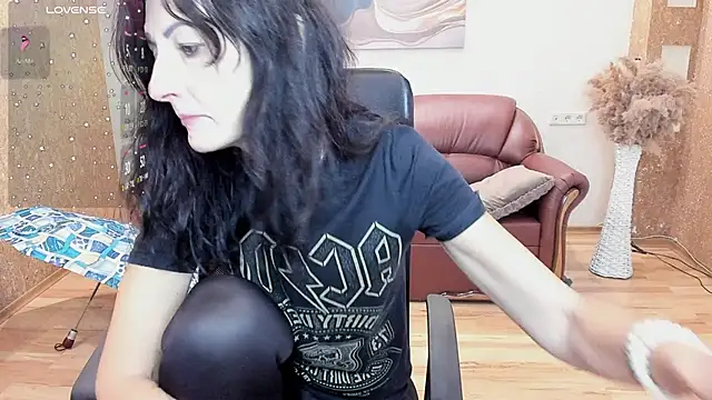 Dana Haliti online show from 09/30/25, 11:37