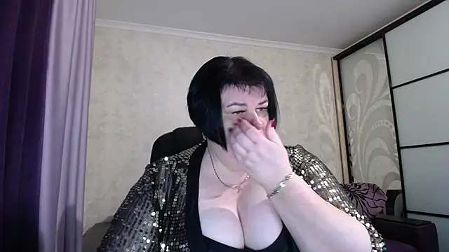 JuicyLady Di online show from 12/20/25, 05:25