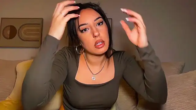 SissiVienna online show from 04/12/26, 05:29