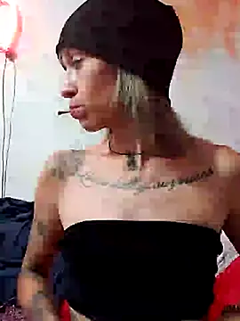 Snapshot of fablob23 chatting on 04/22/26, 02:47 fablob23 online show from 04/22/26, 02:47