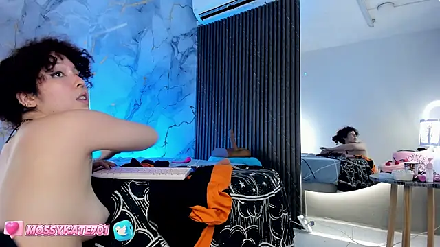 Katemoss70 online show from 01/31/25, 06:03