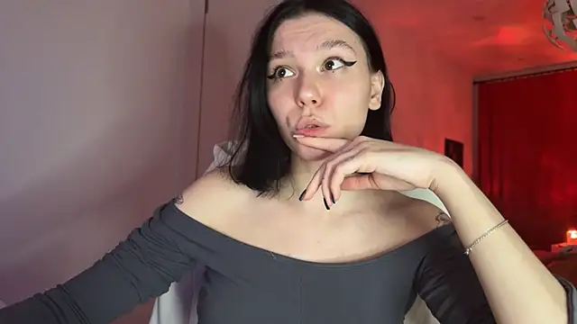 pinkdolly18 online show from 03/12/25, 09:35