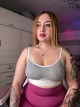 Sam Thompsoon  online show from 10/09/25, 02:20