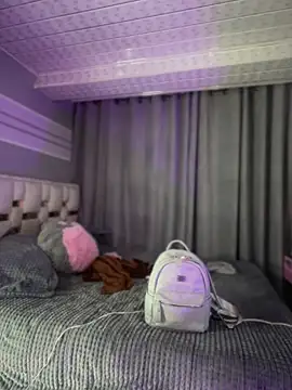 Sam Thompsoon  online show from 04/14/26, 02:06