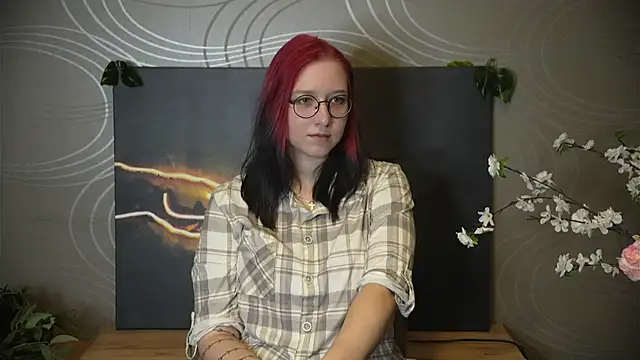 KarenHaan online show from 10/25/25, 05:15