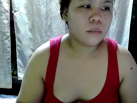 Snapshot of hotcastlexxx chatting on 06/03/26, 11:02 hotcastlexxx online show from 06/03/26, 11:02