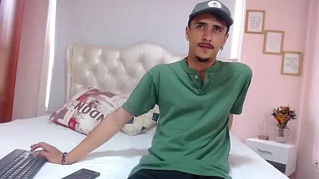 ryan maxy online show from 02/04/25, 04:50