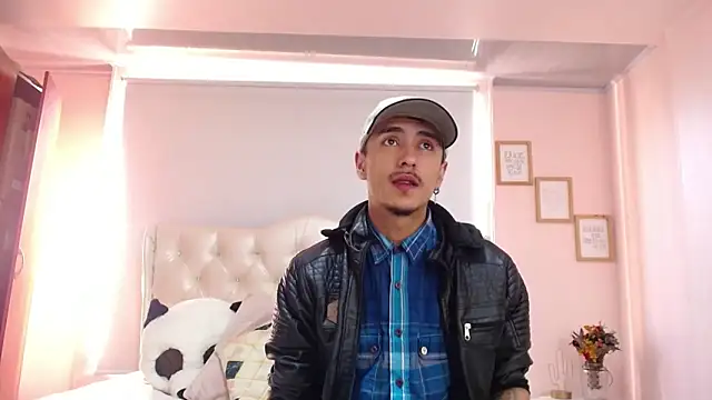 ryan maxy online show from 02/09/25, 01:25