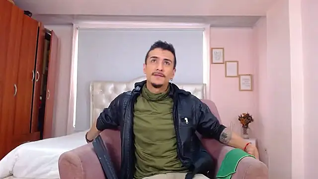 ryan maxy online show from 03/11/25, 01:23