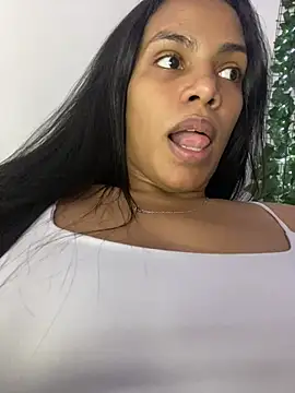ArielleMillerr online show from 03/20/25, 05:47
