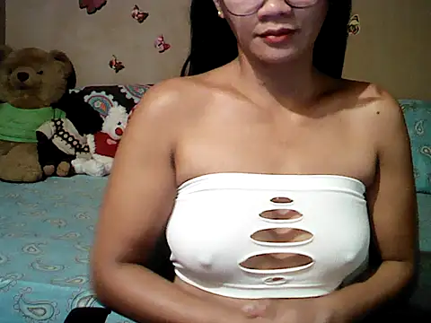 Mia Rein online show from 04/27/26, 02:04