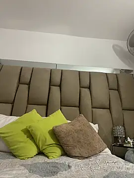 Snapshot of Amber_Parker chatting on 03/11/25, 05:05 Amber Parker online show from 03/11/25, 05:05