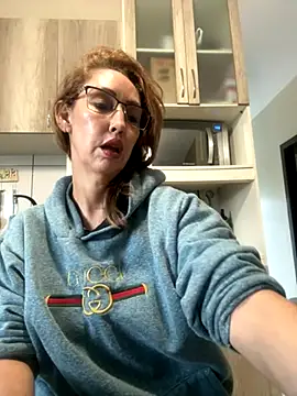 Snapshot of RAIRAsexy chatting on 11/09/25, 08:51 RAIRAsexy online show from 11/09/25, 08:51