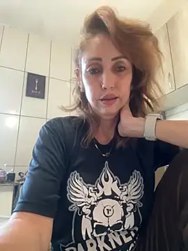 Snapshot of RAIRAsexy chatting on 11/21/25, 08:07 RAIRAsexy online show from 11/21/25, 08:07