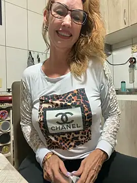 Snapshot of RAIRAsexy chatting on 03/14/26, 03:01 RAIRAsexy online show from 03/14/26, 03:01