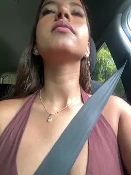 belaa 1 online show from 11/21/25, 03:22