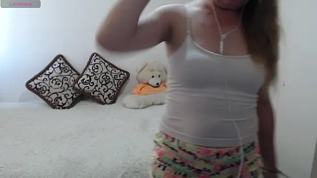 MargotLot online show from 05/17/26, 07:06