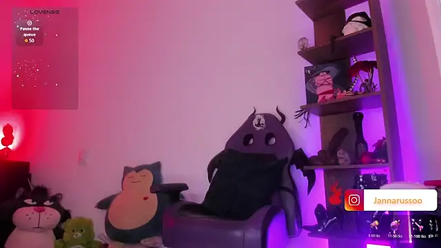 EmmaRusso online show from 04/08/26, 07:36