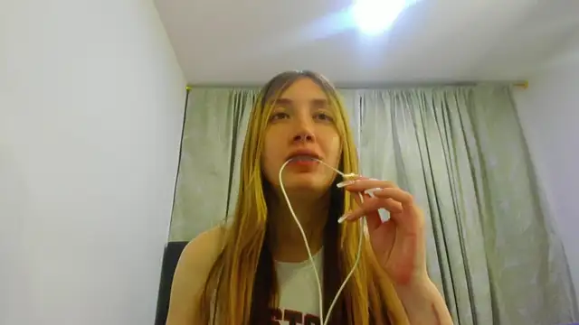 horny  molly  online show from 11/06/25, 02:23