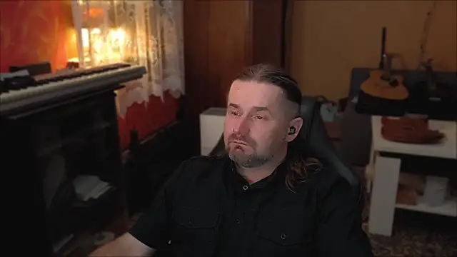 Mosiadz1975 online show from 02/08/25, 01:32