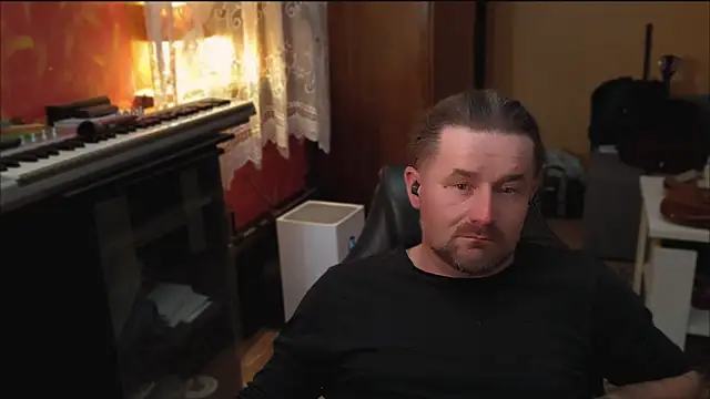 Mosiadz1975 online show from 03/09/25, 02:07