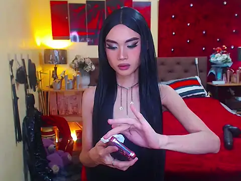 MeatyhorsecockMistress online show from 11/13/25, 03:38