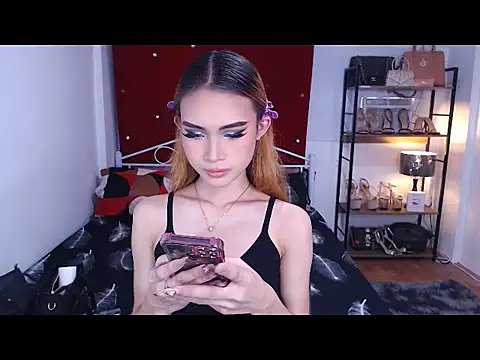 MeatyhorsecockMistress online show from 01/06/26, 07:45