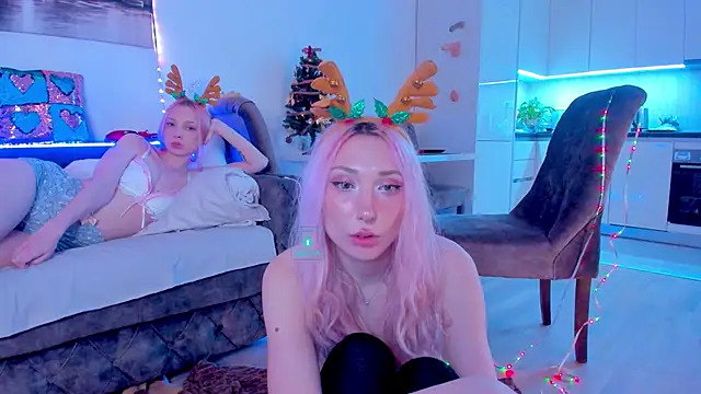 Snapshot of AlexRoseLiRed chatting on 12/25/24, 09:11 AlexRoseLiRed online show from 12/25/24, 09:11