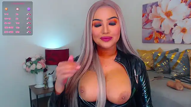 HugeCock Savanna online show from 09/19/25, 11:27