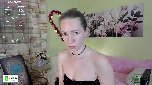 Snapshot of Queenymel chatting on 01/24/25, 04:06 Queenymel online show from 01/24/25, 04:06