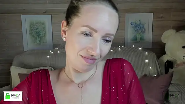Snapshot of Queenymel chatting on 10/24/25, 05:09 Queenymel online show from 10/24/25, 05:09