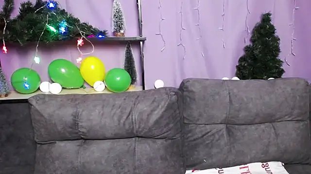 Snapshot of MilaLoona chatting on 01/09/25, 10:20 MilaLoona online show from 01/09/25, 10:20